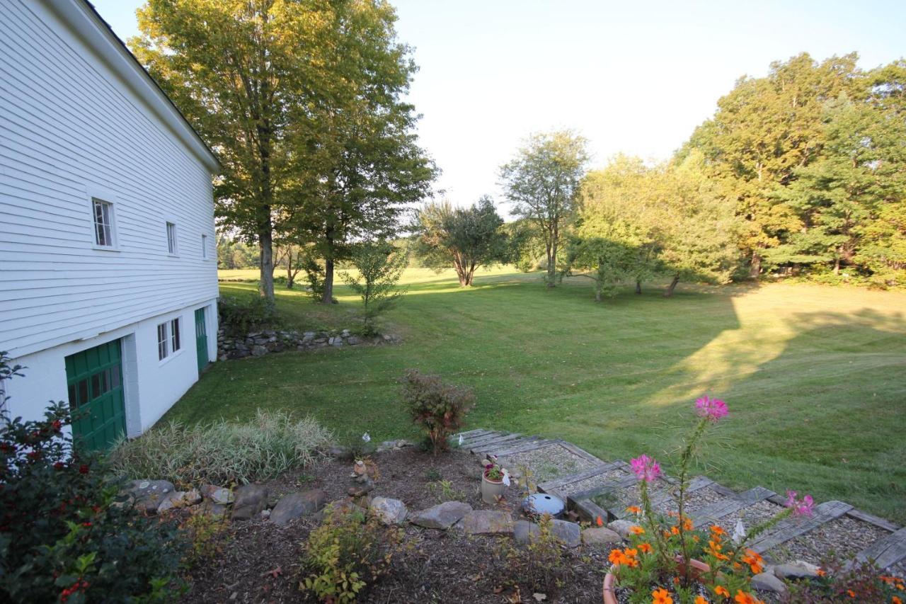 Highland Lake Inn Andover Exterior photo