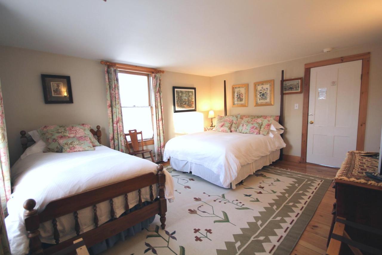 Highland Lake Inn Andover Room photo